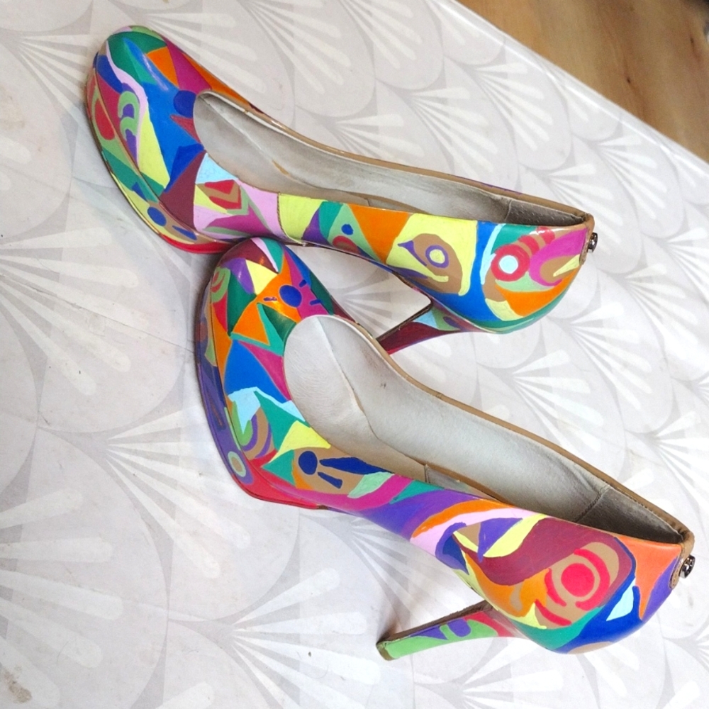 Hand-painted patent leather heels